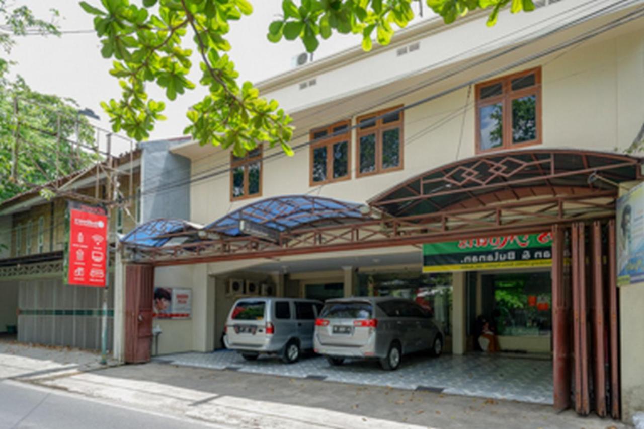 Hotel Reddoorz Near Rsud Kudus Zewnętrze zdjęcie